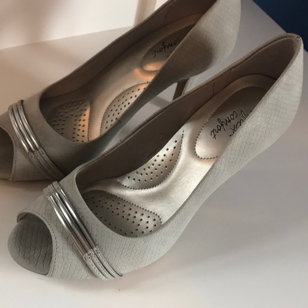 Grey heels